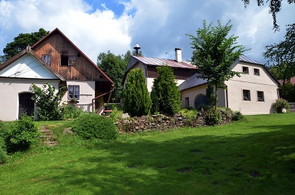 Chalupa u hradu Ka�perk - �umavsk� �dol�