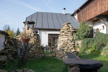 Chalupa u hradu Ka�perk - �umavsk� �dol�