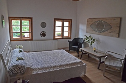 Chalupa u hradu Ka�perk - �umavsk� �dol�