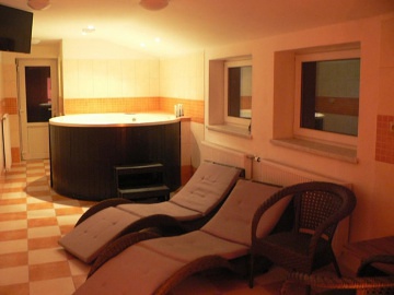 Farm��sk� penzion s baz�nem - Vrchlab� - Krkono�e