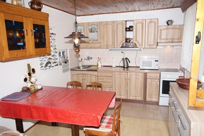 Chata s baz�nem - p�ehrada Orl�k - Bechyn�