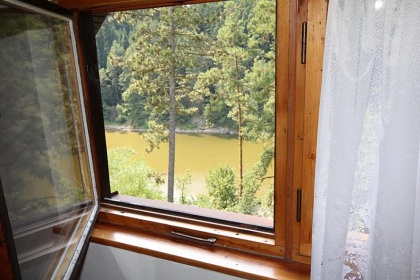 Chata s baz�nem - p�ehrada Orl�k - Bechyn�