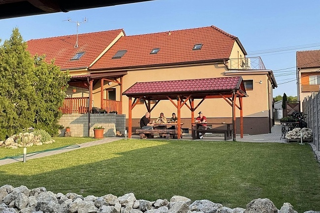 Chalupa Lednicko-Valtick arel - Hlohovec