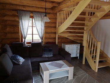 Srub u �eky Oh�e - hrad Loket - Karlovy Vary