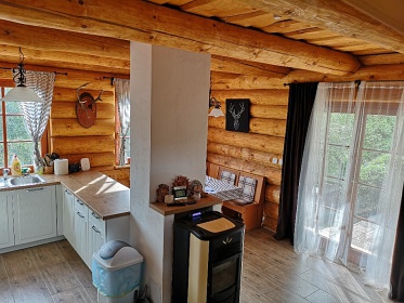 Srub u �eky Oh�e - hrad Loket - Karlovy Vary