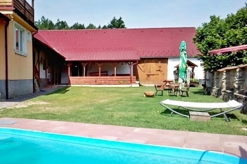 Rodinný penzion s bazénem - Toulava - Podblanicko