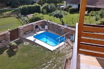 Rodinn� penzion s baz�nem - Toulava - Podblanicko