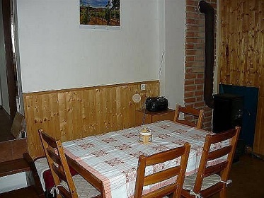 Chalupa a vinn sklep - Mikulick luh - Slovcko