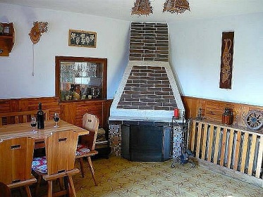 Chalupa a vinn sklep - Mikulick luh - Slovcko