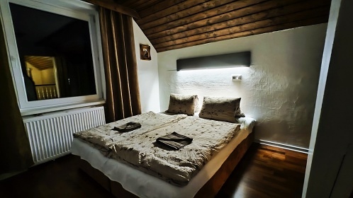 Chata baz�n a wellness - Vala�sk� muzeum v p��rod�