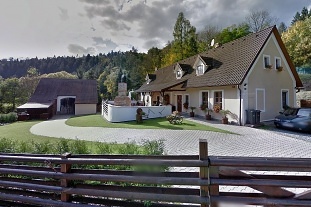 Penzion u hradu Karlštejn - CHKO Český kras