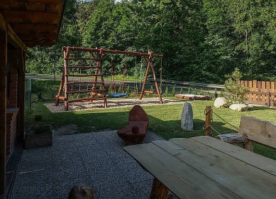 Chalupa s apartmny - Krkonoe - ern hora