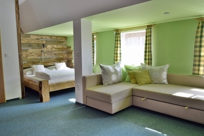 Chalupa s apartmny - Krkonoe - ern hora