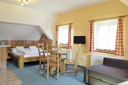 Chalupa s apartmny - Krkonoe - ern hora