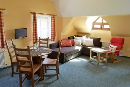 Chalupa s apartmny - Krkonoe - ern hora