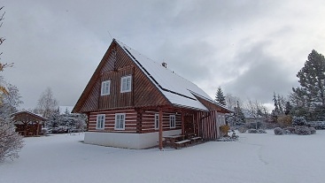 Roubenka se saunou a baz�nem - Orlick� hory