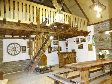 Chata s letn kuchyn a stodolou - Bl Karpaty