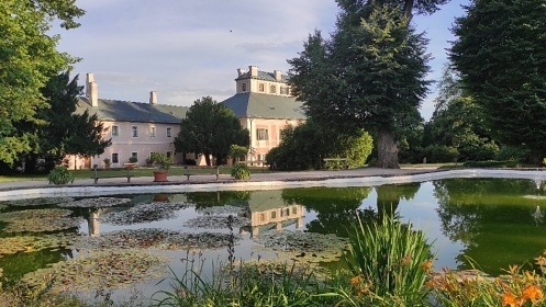 Chalupa s baz�nem - Babi��ino �dol� - hrad V�zmburk