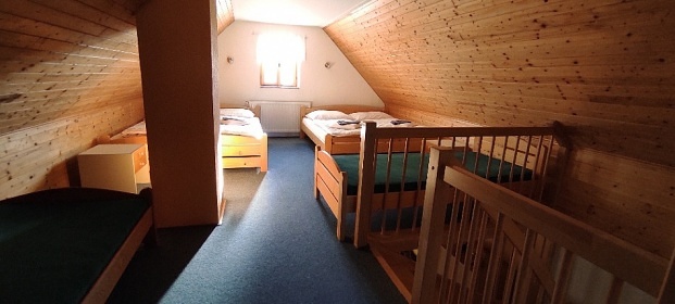 Chalupa s baz�nem - Babi��ino �dol� - hrad V�zmburk