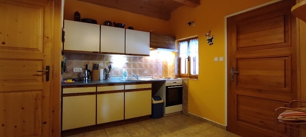 Chalupa s baz�nem - Babi��ino �dol� - hrad V�zmburk