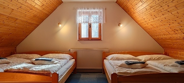 Chalupa s baz�nem - Babi��ino �dol� - hrad V�zmburk