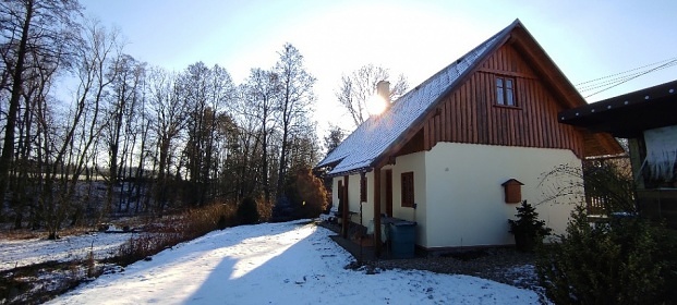 Chalupa s baz�nem - Babi��ino �dol� - hrad V�zmburk