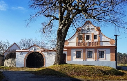 Chalupa s baznem jin echy - Orlk - Psek