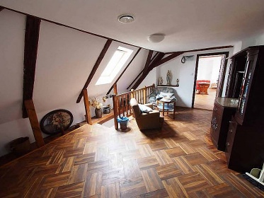 Chalupa s baznem jin echy - Orlk - Psek