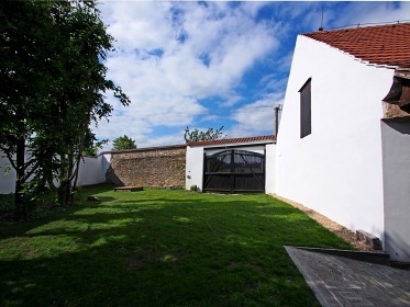 Chalupa s baznem jin echy - Orlk - Psek