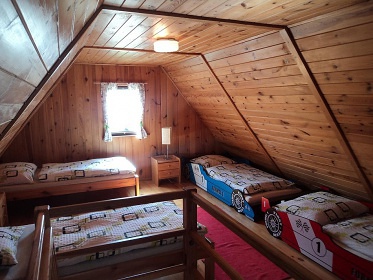 Chalupa s baz�nem - Prad�d - Re�ovsk� vodop�dy