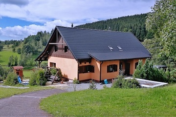 Jesenick� chalupa s baz�nem - �er�k-Keprn�k