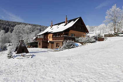 Jesenick� chalupa s baz�nem - �er�k-Keprn�k