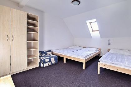 Jesenick� chalupa s baz�nem - �er�k-Keprn�k