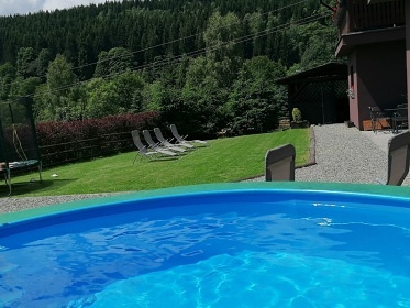 Jesenick� chalupa s baz�nem - �er�k-Keprn�k