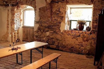 Chalupa western Boskovice - Moravsk kras