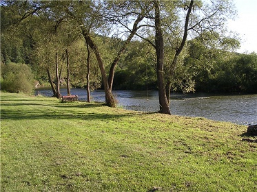 Chaty u �eky Lu�nice - T�bor - Bechyn�