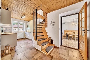 Chalupa Dlouh Strn - ervenohorsk sedlo