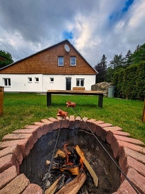 Chalupa Dlouh Strn - ervenohorsk sedlo